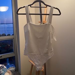 Sleeveless bodysuit